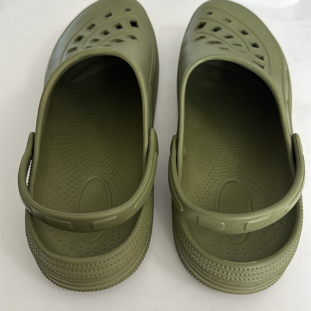 Olive Green Clogs Size 12/13 Slip On Mules Back Strap Lightweight - Picture 8 of 9